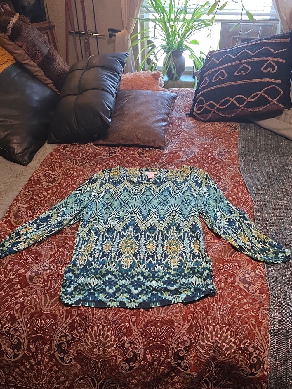 Chico's Blue and Aqua Patterned Long-Sleeve Tee